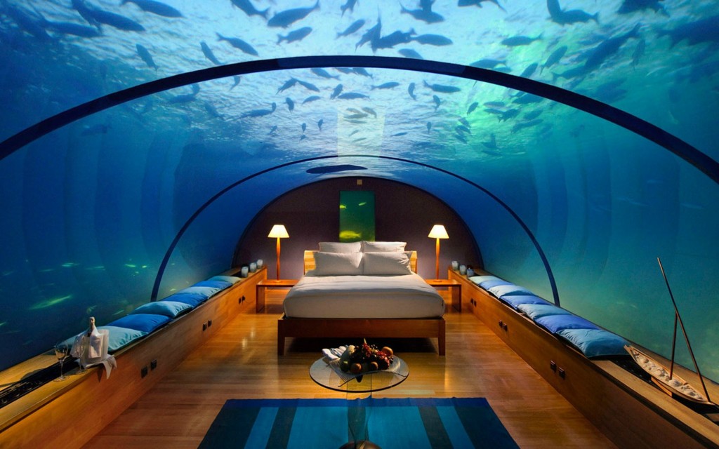 underwater bedroom, underwater hotel bedroom, underwater tunnel hotel, underwater room