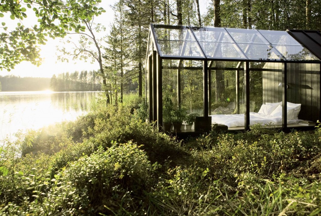 amazing outdoor bedroom, bedroom with glass walls, glass tent, sleeping in the forest